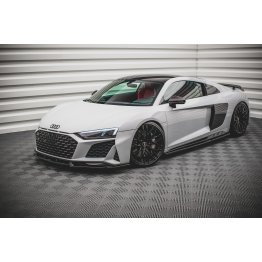 Накладки сплиттеры на пороги на Audi R8 4S рестайл