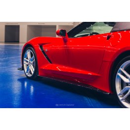 Накладки сплиттеры на пороги на Chevrolet Corvette C7