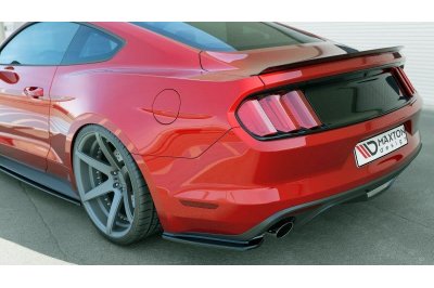 Накладки сплиттеры боковые на задний бампер на Ford Mustang VI