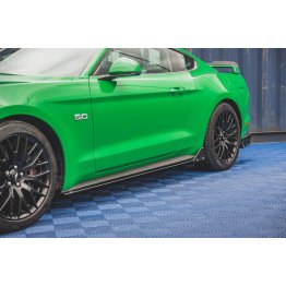 Накладки сплиттеры на пороги на Ford Mustang VI GT рестайл