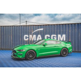 Накладки сплиттеры на пороги на Ford Mustang VI GT рестайл