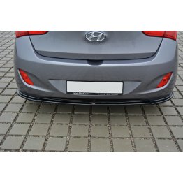 Накладка сплиттер на задний бампер на Hyundai i30 II