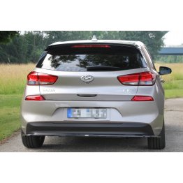 Накладка сплиттер на задний бампер на Hyundai i30 III Hatchback