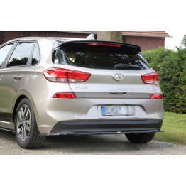 Накладка сплиттер на задний бампер на Hyundai i30 III Hatchback