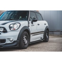 Накладки сплиттеры на пороги на Mini Countryman JCW