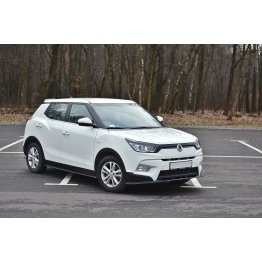 Накладка сплиттер на передний бампер на SsangYong Tivoli