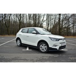 Накладки сплиттеры на пороги на SsangYong Tivoli